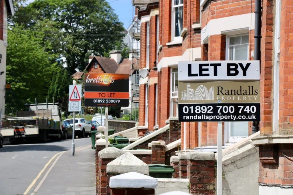 7 Ways to Generate More Leads for Your Estate Agency Offline marketing